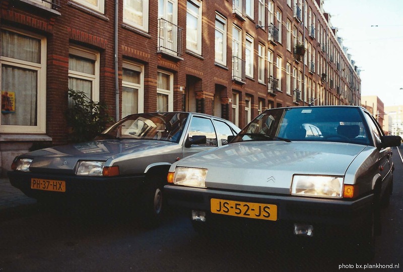 JS-52-JS, BX 16 TRS, datum eerste toelating 28 april 1983
