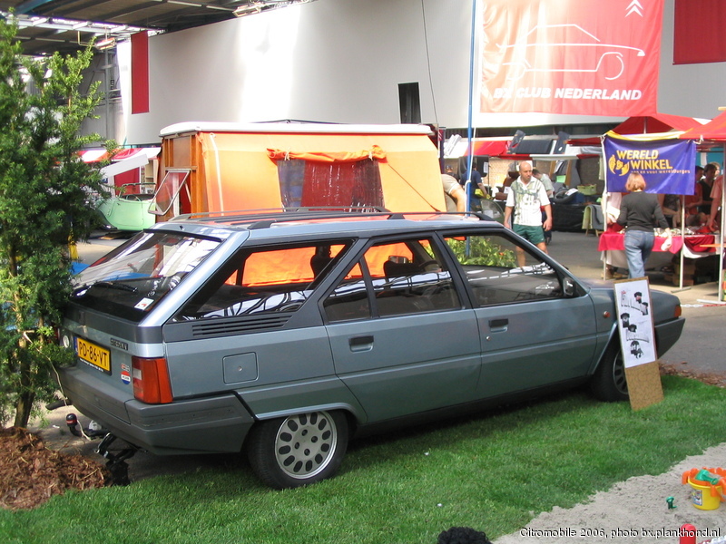 BX 19 RD Break op de stand van de BX club Nederland