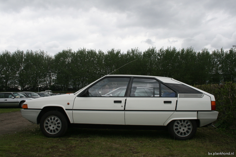 BX 16 TRS